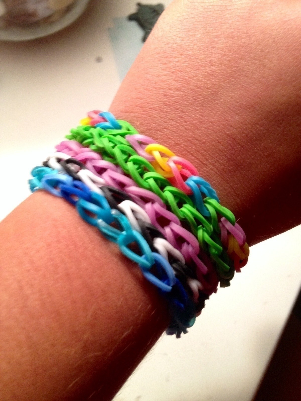 How to Make Elastic Band Bracelets? related image